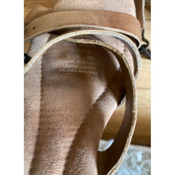 Clarks Tan Brown Suede Strappy Sandals With Memory Fit Cushion Size 8M - Picture 11 of 11